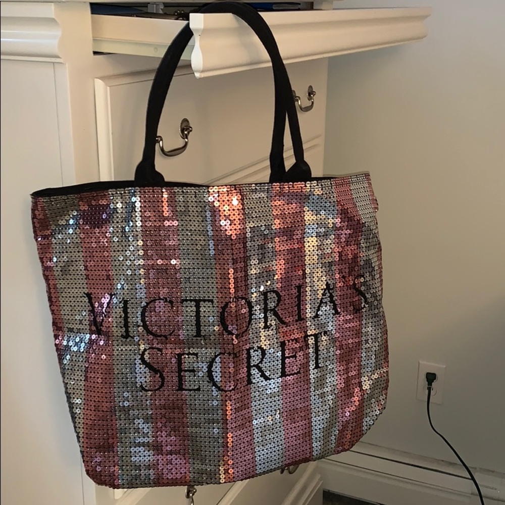 VS sequense tote with wallet